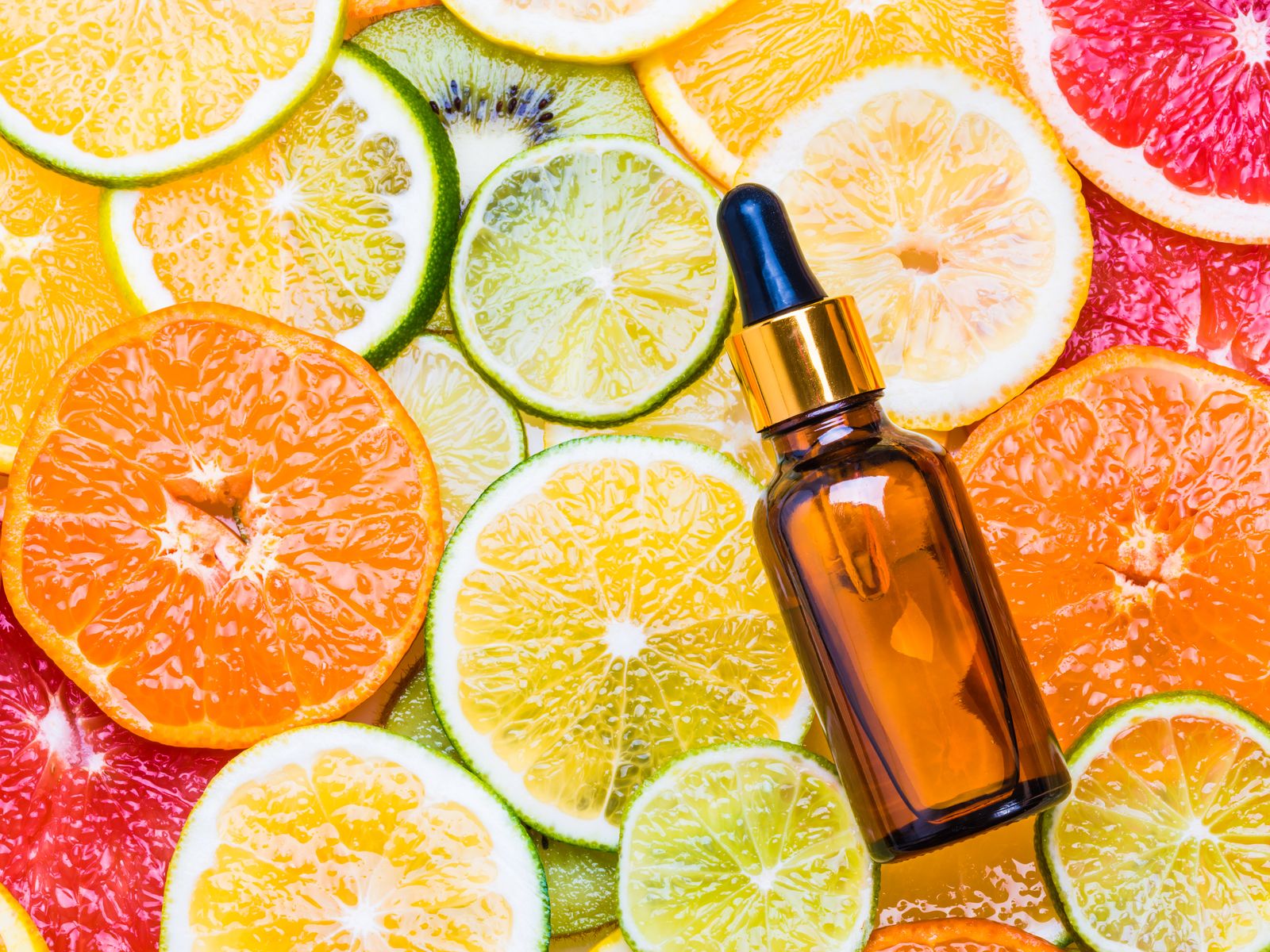 C Vitamini (Askorbik Asit) Nedir? Faydaları ve Kaynakları
